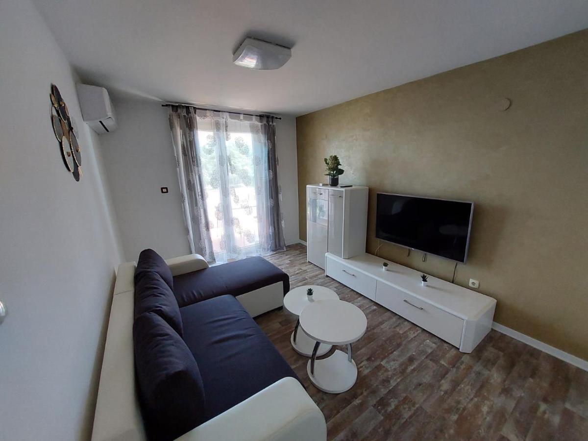 Apartment Jana Новиград Экстерьер фото